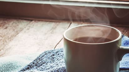 ആവി പറക്കുന്ന ചൂട് ചായ ഇടയ്ക്കിടെ കുടിക്കാറുണ്ടോ; പഠനം പറയുന്നത്