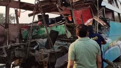 ಭೀಕರ ಬಸ್ ಅಪಘಾತ : ಸ್ಥಳದಲ್ಲೇ 8 ಸಾವು