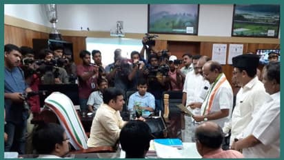 നാമനിർദ്ദേശ പത്രിക സമര്പ്പിച്ച് കുഞ്ഞാലിക്കുട്ടിയും, കുമ്മനവും,വീണയും, ഇ ടിയും, ചാഴിക്കാടനും