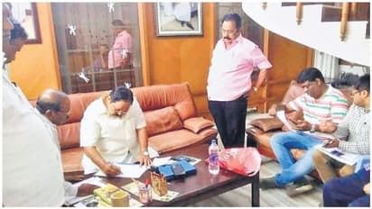 ”சில கடைந்தெடுத்த கழிசடை அரசியல்வாதிகள் செய்த சூழ்ச்சி ”...அ.தி.முக.வை ரெய்டு விட்ட துரை முருகன்...