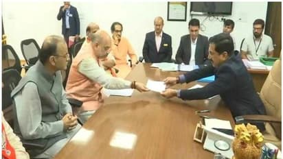 ഗാന്ധിനഗറിൽ അമിത് ഷാ പത്രിക നൽകി; അദ്വാനി വിട്ടു നിന്നു