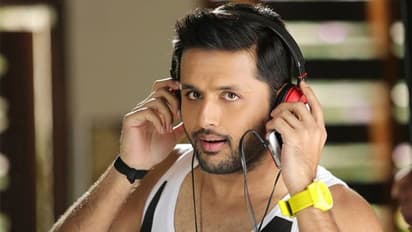 నితిన్ కి ఈ టైటిల్స్ ఏంటి.. సరైందే దొరకటం లేదా?