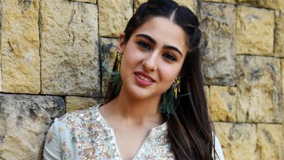 മൂന്ന് തലമുറയുടെ ചിത്രവുമായി മാതൃദിനത്തില് സാറാ അലി ഖാന്