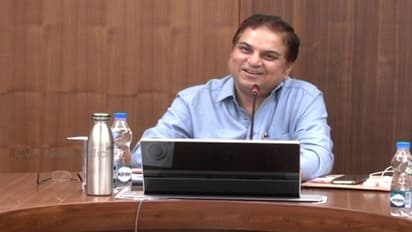 సీఈసీతో ఏపీ ప్రభుత్వ చీఫ్ సెక్రటరీ అనిల్ పునీఠ భేటీ