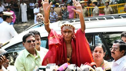 கொரோனா பரவாமல் இருக்க மாமிசத்தைத் தவிர்க்கணும்... மதுரை ஆதினத்தின் அதிரடி யோசனை!