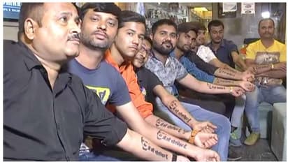 സോഷ്യല് മീഡിയയില് മാത്രമല്ല, ടാറ്റൂവിലും ചൗക്കിദാര് തരംഗം !