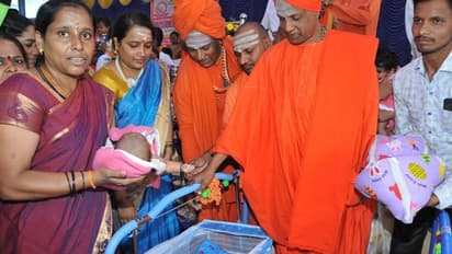 112 ಶಿಶುಗಳಿಗೆ ಶಿವಕುಮಾರ ಸ್ವಾಮಿ ನಾಮಕರಣ