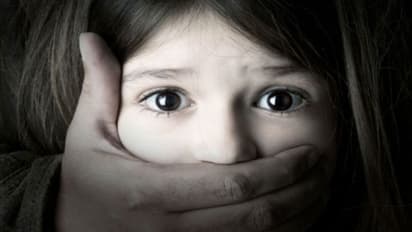 మైనర్ బాలికలపై కీచక టీచర్ లైంగిక వేధింపులు... రంగంలోకి షీటీమ్