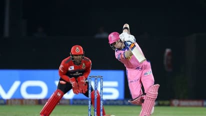 ಐಪಿಎಲ್ 2020: ಈ 4 ತಂಡಗಳಲ್ಲಿದ್ದಾರೆ ಸೂಪರ್ ಓವರ್ ಗೆಲ್ಲಿಸಬಲ್ಲ ಸ್ಫೋಟಕ ಬ್ಯಾಟ್ಸ್‌ಮನ್‌ಗಳು..!