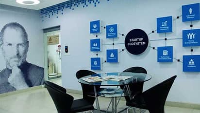 'സ്റ്റാര്ട്ടപ്പ് കേരളം' കാത്തിരുന്ന ഡീപ് ടെക് സ്റ്റാർട്ടപ്പ് കോൺക്ലേവ് കൊച്ചിയില് തുടങ്ങി