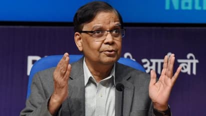  Arvind Panagariya: " భార‌త్ ను శ్రీలంక‌తో పోల్చ‌డం మూర్ఖత్వమే..కానీ, గుణ‌పాఠాలు నేర్చుకోవాలి"