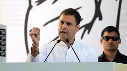 Social media popularity of Congress' NYAY scheme: A game changer or bot exercise?