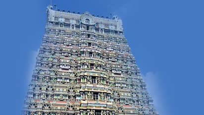 அசைவம் சாப்பிட்ட பிறகு மறந்து கூட கோவிலுக்குள் செல்லாதீங்க..! இப்படி ஒரு கெடுதல் உங்களுக்கு தான்...!