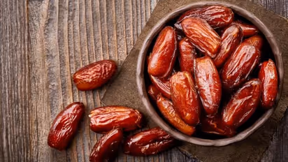 রোগ প্রতিরোধ ক্ষমতা বাড়বে সহজেই, প্রতিদিনের ডায়েটে রাখুন সহজলভ্য খেজুর