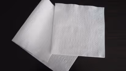 ഗുരുവായൂര് നഗരസഭാ കൗണ്സില് ഹാളിൽ ഇനി ടിഷ്യു പേപ്പര് ഇല്ല, ഇനി കാണരുതെന്ന് ചെയര്മാന്റെ നിര്ദേശം