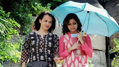 சமந்தாவின் "சூப்பர் டீலக்ஸ்" படம் எப்படி?... மருமகள் நடிப்பு குறித்து மாமியார் அமலா கொடுத்த கமெண்ட்...!