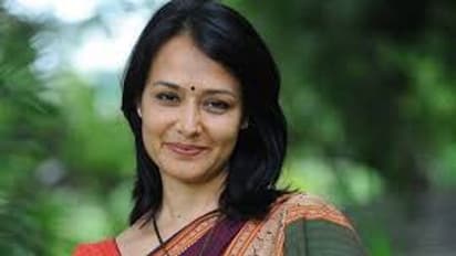 అక్కినేని అమల పేరు చెప్పి గాలం.. డబ్బు గుంజిన కేటుగాడు..