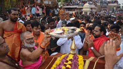 శ్రీశైలంలో ఉగాది వేడుకలు (ఫోటోలు)