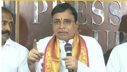 వైసీపీదే అధికారం : సినీగేయ రచయిత జొన్నవిత్తుల జోస్యం