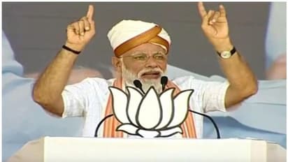 कुमारास्वामी के विवादित बयान पर पीएम मोदी का पलटवार, 'सेना का अपमान करने वालों को डूब मरना चाहिए'