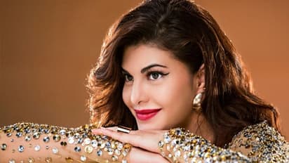 ৩৪ বছর পূর্ণ করলেন জ্যাকলিন! জন্মদিন কী ভাবে কাটালেন অভিনেত্রী