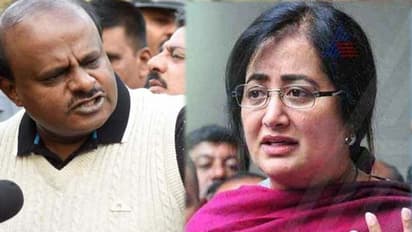 ఫేస్‌బుక్ పేజి బ్లాక్: జేడీఎస్ పనే, కుమారస్వామిపై భగ్గుమన్న సుమలత