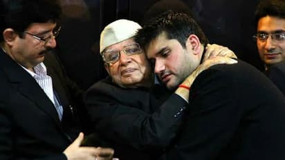 రోహిత్ తివారి హత్య.. భార్య అపూర్వపై అనుమానాలు