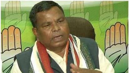 കോണ്ഗ്രസിന് വോട്ട് ചെയ്യാത്തവര്ക്ക് ഷോക്കടിക്കുമെന്ന് ഛത്തീസ്ഗഡ് എംഎല്എ