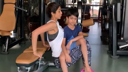 മകനെ മടിയിലിരുത്തി ശില്പ്പ ഷെട്ടിയുടെ വര്ക്കൗട്ട്; വീഡിയോ വൈറല്