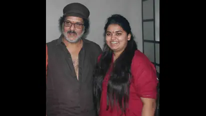 Crazy Star Ravichandran’s daughter Geethanjali gets hitched; stars attend reception