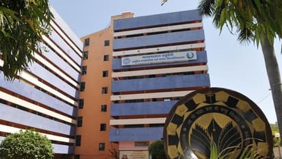 इनकम टैक्स रेड से तिलमिलाए सीएम कमलनाथ, अब शिक्षण संस्थाओं को कर रहे परेशान