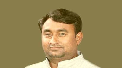 चुनाव के दिन बुलंदशहर के भाजपा प्रत्याशी ने की बड़ी गलती, नजरबंदी का आदेश