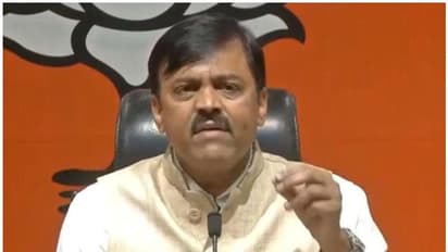 విశాఖలో భూ దోపిడి.. వైసీపీ, టీడీపీలు చర్చకు సిద్ధమా: జీవీఎల్ నరసింహారావు సవాల్