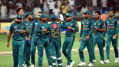 ಪಾಕ್ ಆಟಗಾರರ ಜತೆ ಪತ್ನಿಯರ ಪ್ರಯಾಣವಿಲ್ಲ!