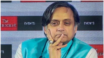 Sunanda Pushkar death: Delhi police urge local court to charge Shashi Tharoor for murder