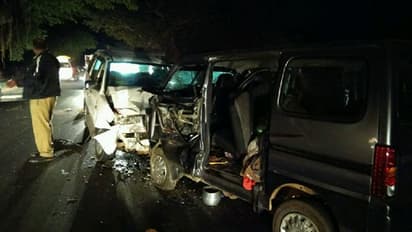 ತವೇರಾ, ಕಾರ್ ನಡುವೆ ಮುಖಾಮುಖಿ ಡಿಕ್ಕಿ: ಮೂವರು ಸಾವು