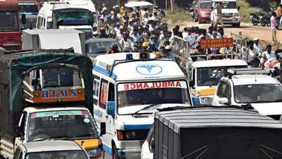 ಕೇರಳದಲ್ಲಿ ಬಾಲಕನ ಕಿತಾಪತಿ: ಆಸ್ಪತ್ರೆಯ ಆಂಬ್ಯುಲೆನ್ಸ್ ರಸ್ತೆಗಿಳಿಸಿ 8 Km ರೈಡ್