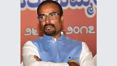 ಜನರ ಆಹವಾಲು ಆಲಿಸಲು ‘ಫೇಸ್ಬುಕ್’: ಶಿವಮೊಗ್ಗ ಡೀಸಿಯ ವಿನೂತನ ಕ್ರಮ