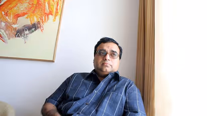 राजकुमार संतोषी 9 साल बाद इस फिल्म से कर रहे डायरेक्शन में वापसी, सब्जेक्ट पर विवाद होना तय !