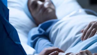 27 വർഷമായി കോമ സ്റ്റേജിൽ, അവസാനം എല്ലാവരെയും അത്ഭുതപ്പെടുത്തി യുവതി നടന്നു തുടങ്ങി...