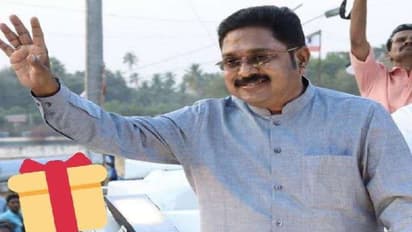 மீண்டும் பரிசுப் பெட்டி சின்னம் ! அடிச்சுத் தூக்கிய டி.டி.வி. தினகரன் !!