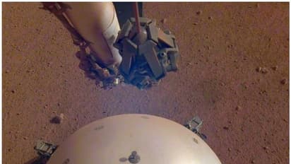 అరుణ గ్రహంపైకి సూర్యుడు