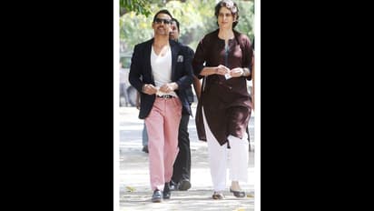 इलाज के लिए विदेश जाना है तो कोर्ट को ये देंगे रॉबर्ट वाड्रा