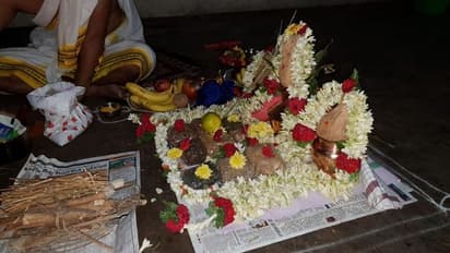 ’ಪ್ರೀಮಿಯರ್ ಪದ್ಮಿನಿ’ ಯಶಸ್ಸಿಗೆ ಥಿಯೇಟರ್‌ನಲ್ಲೇ ಹೋಮ ಮಾಡಿಸಿದ ಜಗ್ಗೇಶ್