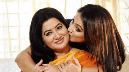 ಅಮ್ಮನ ಜೊತೆ ಸೆಲ್ಫಿ ತೆಗೆದುಕೊಳ್ಳಿ; ಗಿಫ್ಟ್ ಗೆಲ್ಲಿ!