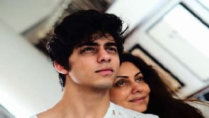 করণ জহর-এর ঝুলিতে এবার শাহরুখ পুত্র, বলিউডে পা রাখতে চলেছে আরিয়ান