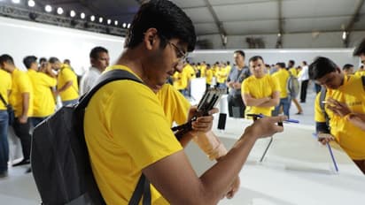 ಬೆರಗುಪಡಿಸುವ ರಿಯಲ್ಮಿಯ ಮೊಬೈಲ್ಗಳು ಅಚ್ಚರಿ ಬೆಲೆಯಲ್ಲಿ!