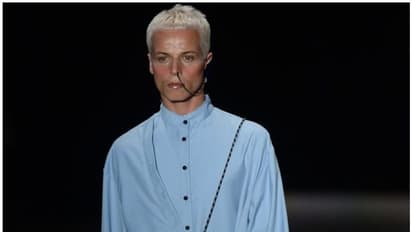 ക്യാറ്റ് വാക്കിനിടെ മോഡല് ക്യാമറയ്ക്ക് മുന്നില് കുഴഞ്ഞു വീണു മരിച്ചു