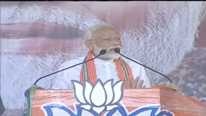 Modi says Trinamool leaders will dump their party, lampoons 'mahamilavat' opposition