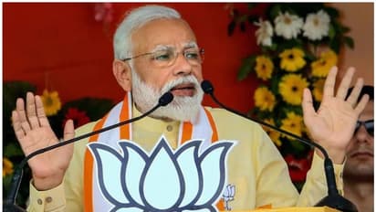 'മണ്ണ് കൊണ്ടുള്ള രസഗുള പ്രസാദമായി കരുതും'; മമതയ്ക്ക് മോദിയുടെ 'ഉരുളയ്ക്കുപ്പേരി' മറുപടി